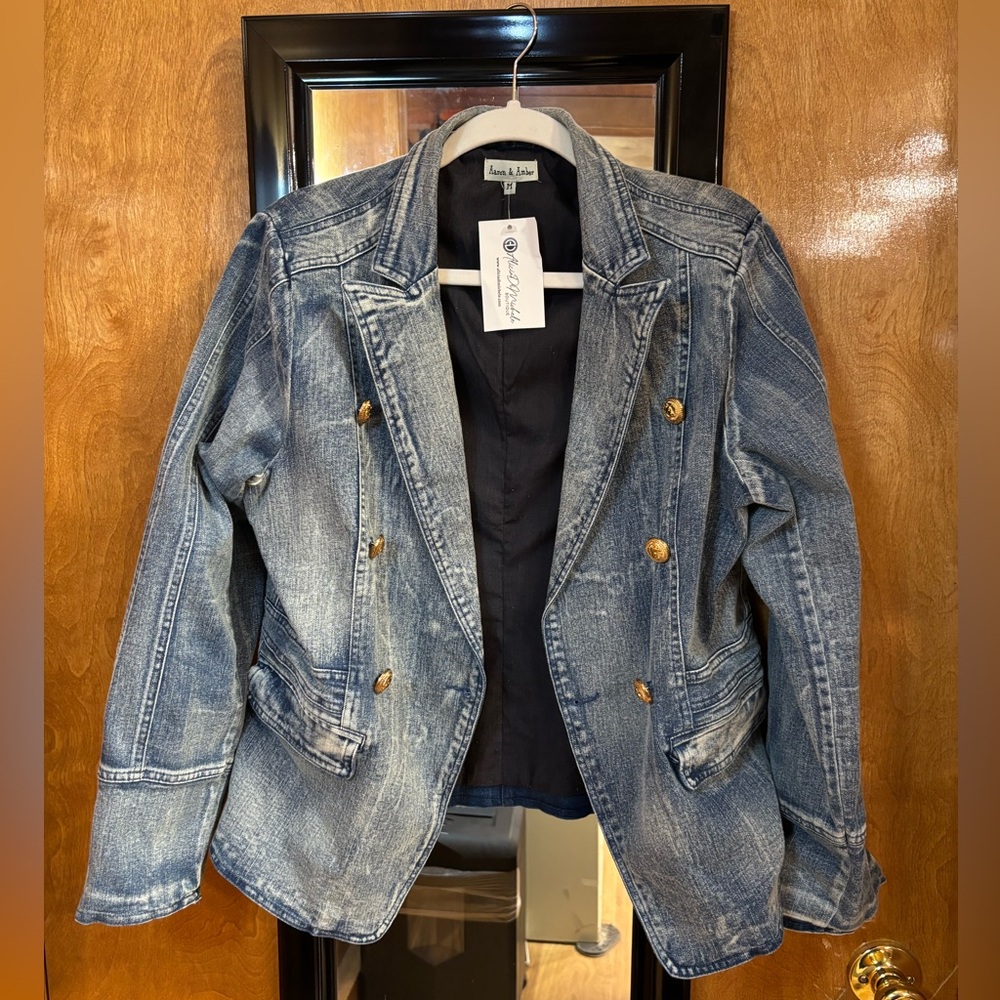 Aaron & Amber Denim Blazer Jacket Gold Buttons Size M NWT
